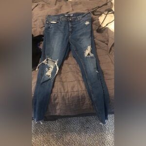 size 12 old navy ripped skinny jeans